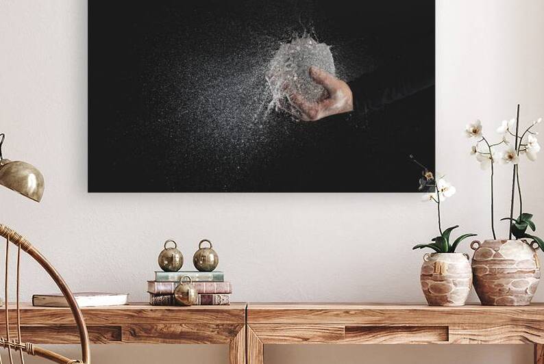 high speed photography that captures the moment of the explosion by Gualtiero Boffi