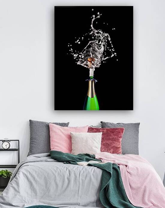 popping champagne by Gualtiero Boffi