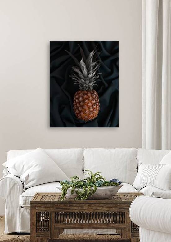 Pineapple portrait by Kata Endrodi Photography