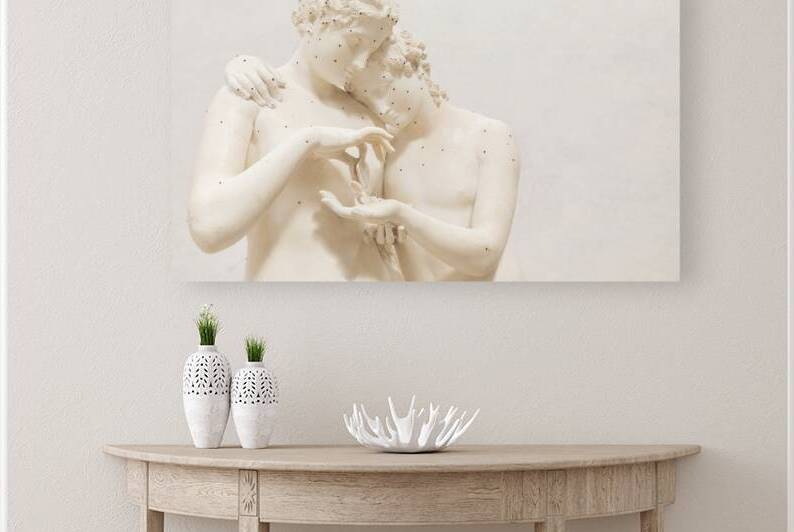 Cupid and Psyche statue by sculptor Antonio Canova 1800. Sensua by Paolo Modena