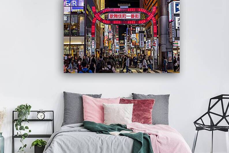 Kabukicho famous portal tokyo by Gualtiero Boffi