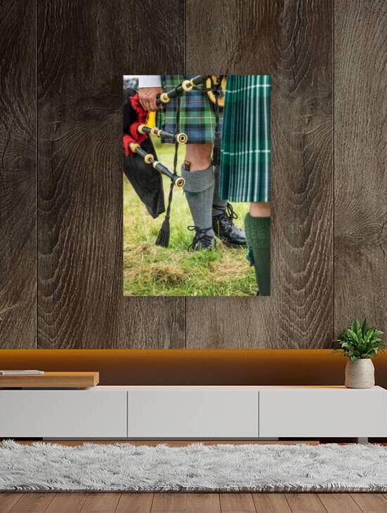 Scottish bagpipers by DELPHIMAGES