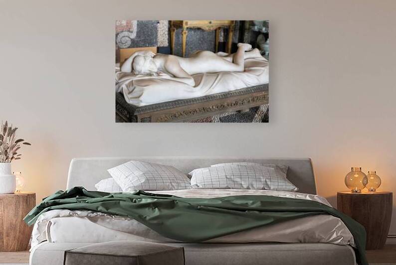 Sleeping Venus by Giovanni Battista Monti 1789   white marble  by Paolo Modena