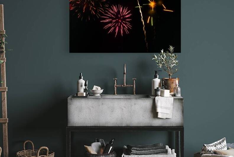 Firework 2 by Iris H Richardson