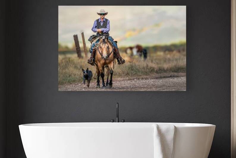 A Good Side Kick by Susan Humphrey Art