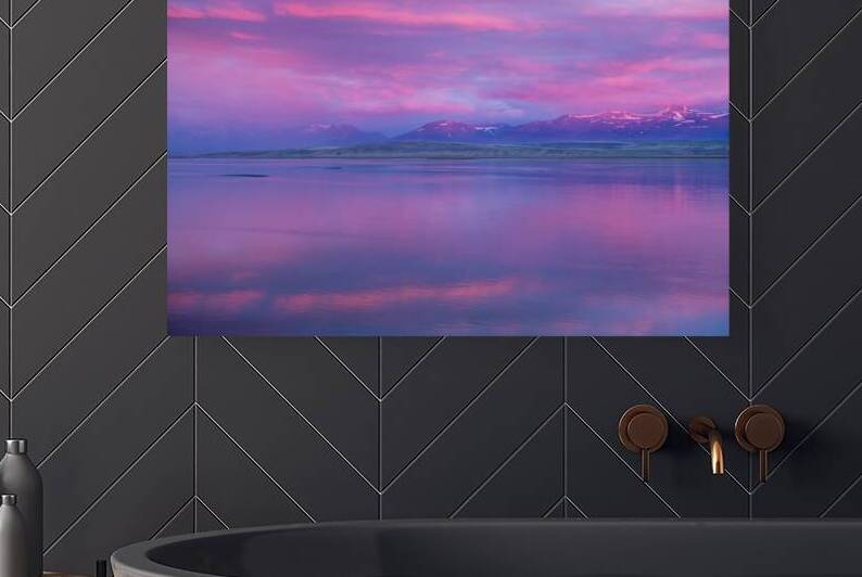 THE HOUR BETWEEN SUNSET AND SUNRISE 0050 TO 0 by Doug Sturgess