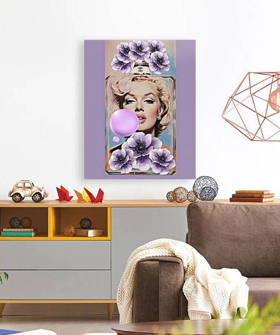 Marilyn Monroe Inspired Perfume Bottle Art – Purple Flowers Pop Art | Glam Fashion Wall Decor | Luxury Feminine Artwork Hollywood Icone Luxury and Elegance Wall Decor by ArtByLumy