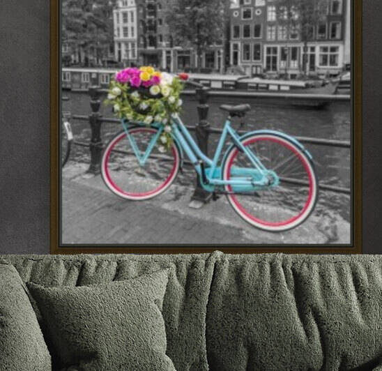 Bicycle with bunch of roses on bridge, Amsterdam by Assaf Frank