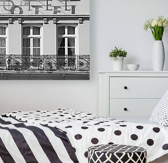 Hotel in Windosr by Assaf Frank