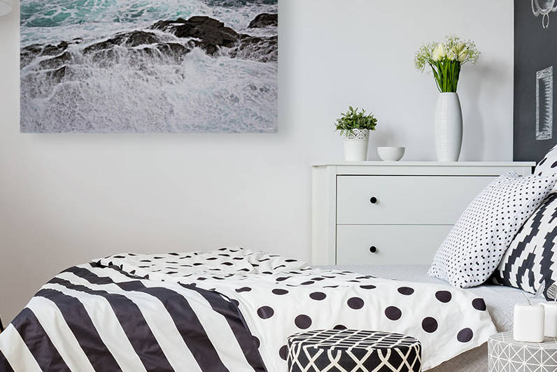 Waves in Flatrock by Dawn Evans