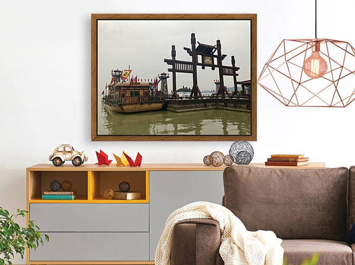 0AAEEF3D 9F54 4874 AD2E 47D92E813B6F by Andy W