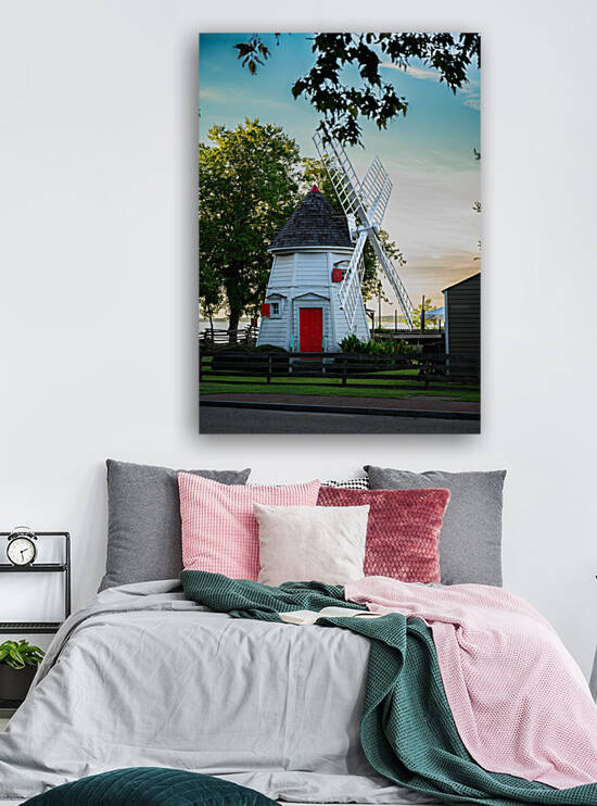 Yorktown Windmill by RawBeltPhotos