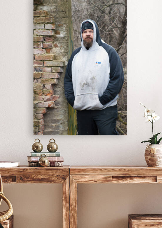 000008 by Grayton Media