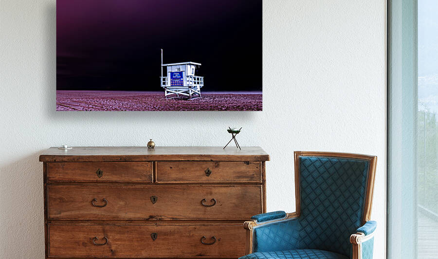 Tower 16 | Santa Monica Beach by Sidney Tran