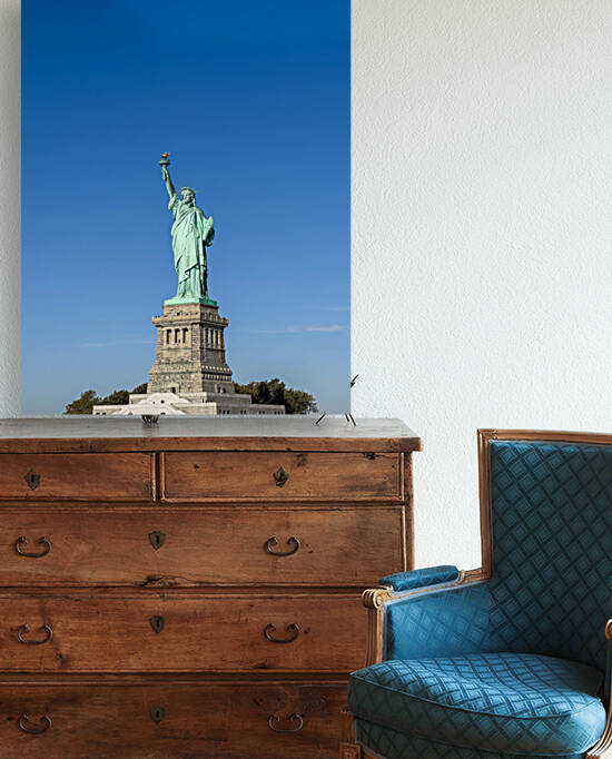 Statue of Liberty with clear sky by Jacobo Gutierrez