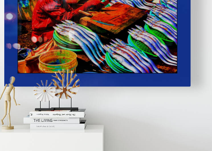 FISH MARKET IN SOUTH KOREA by LES MAYERS 