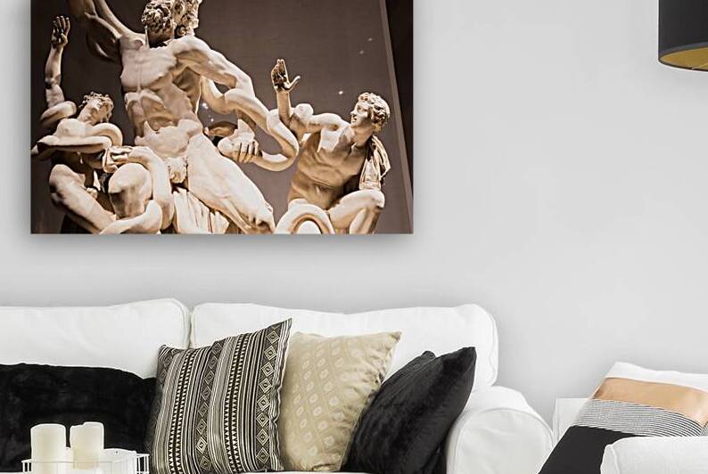 Statue of Laocoon and his sons famous ancient scultures - Prope by Paolo Modena