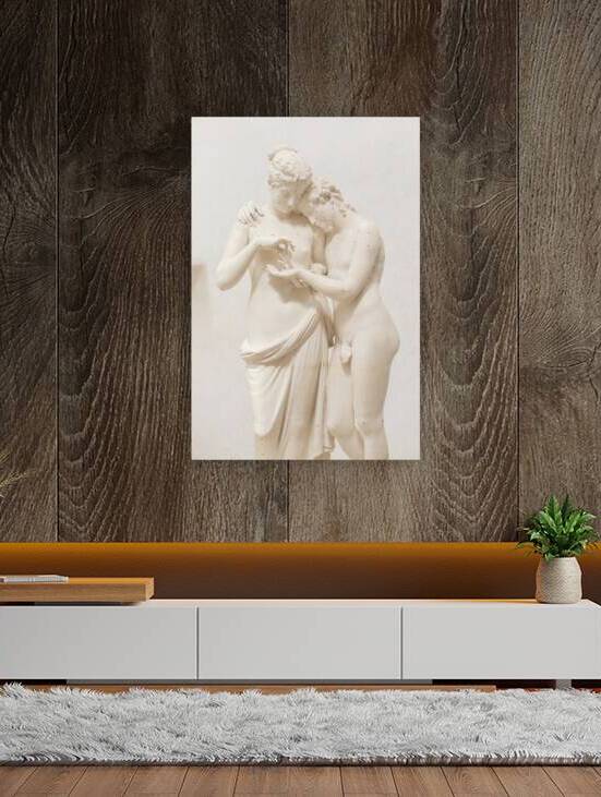 Cupid and Psyche statue by sculptor Antonio Canova 1800. Sensua by Paolo Modena