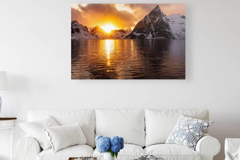 Sunset in Lofoten by Eirik Sorstrommen