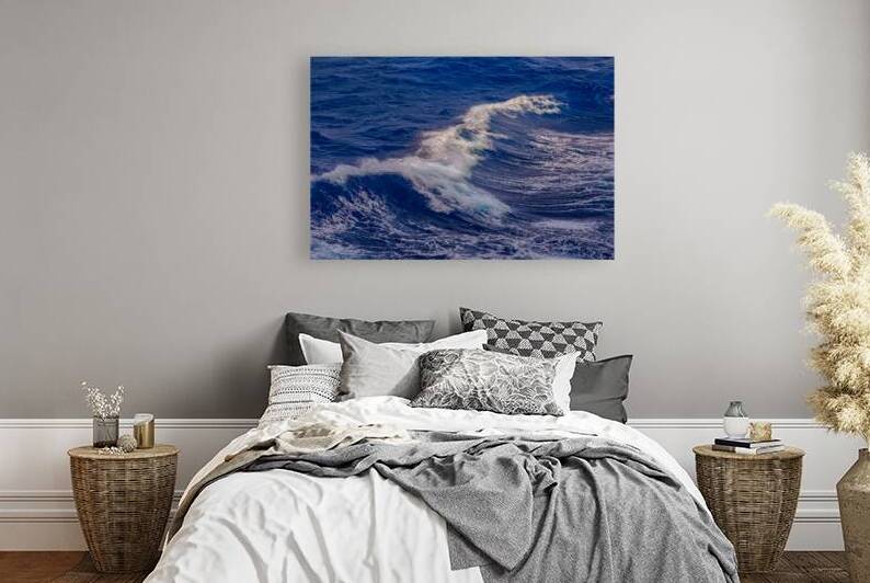 Waves Gracefully Cresting by Bo Insogna