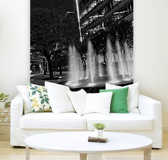 hunt building fountain  square 765 Akard 13k by Black And White