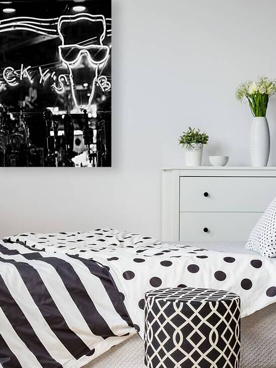 risckys barbeque  vertical 816 Risckys 13k by Black And White