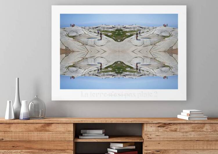 LA TERRE N EST PAS PLATE 2 by Francis Pelletier