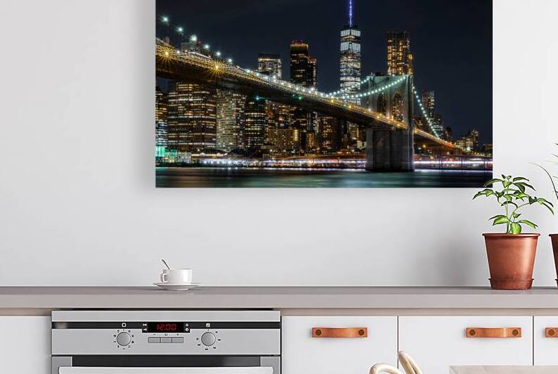 Iconic Manhatten by Geoffrey Prior