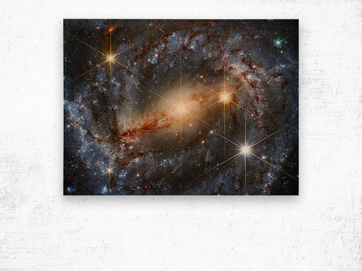 Spiral Galaxy NGC 5643 with Highlighted Stars Outer Space Image Wood print